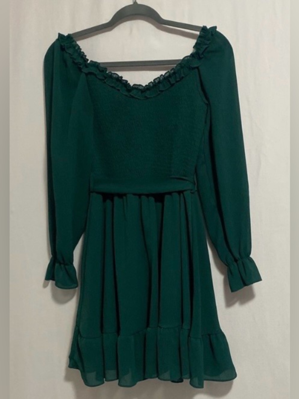 Elegant Long Sleeve Dress with Ruffle Detail